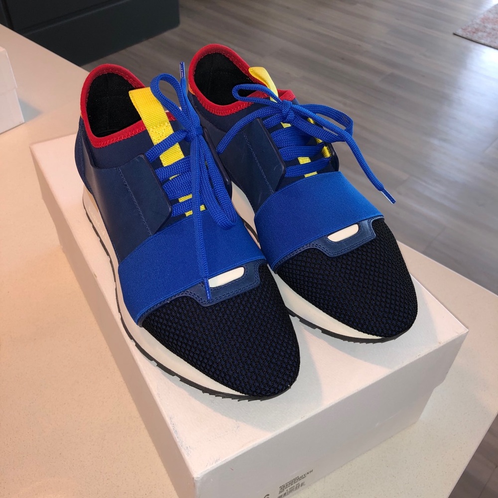 balenciaga race run